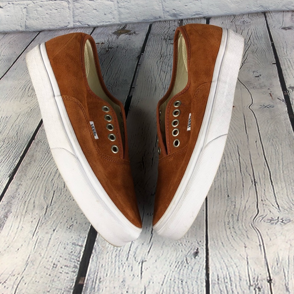 Vans - Picture 2 of 8